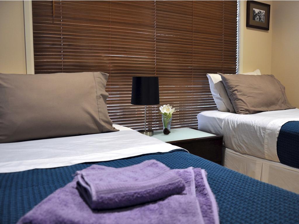 Tl Warmest Homestay Гоулд Коуст Екстериор снимка
