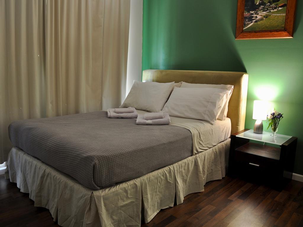 Tl Warmest Homestay Гоулд Коуст Екстериор снимка