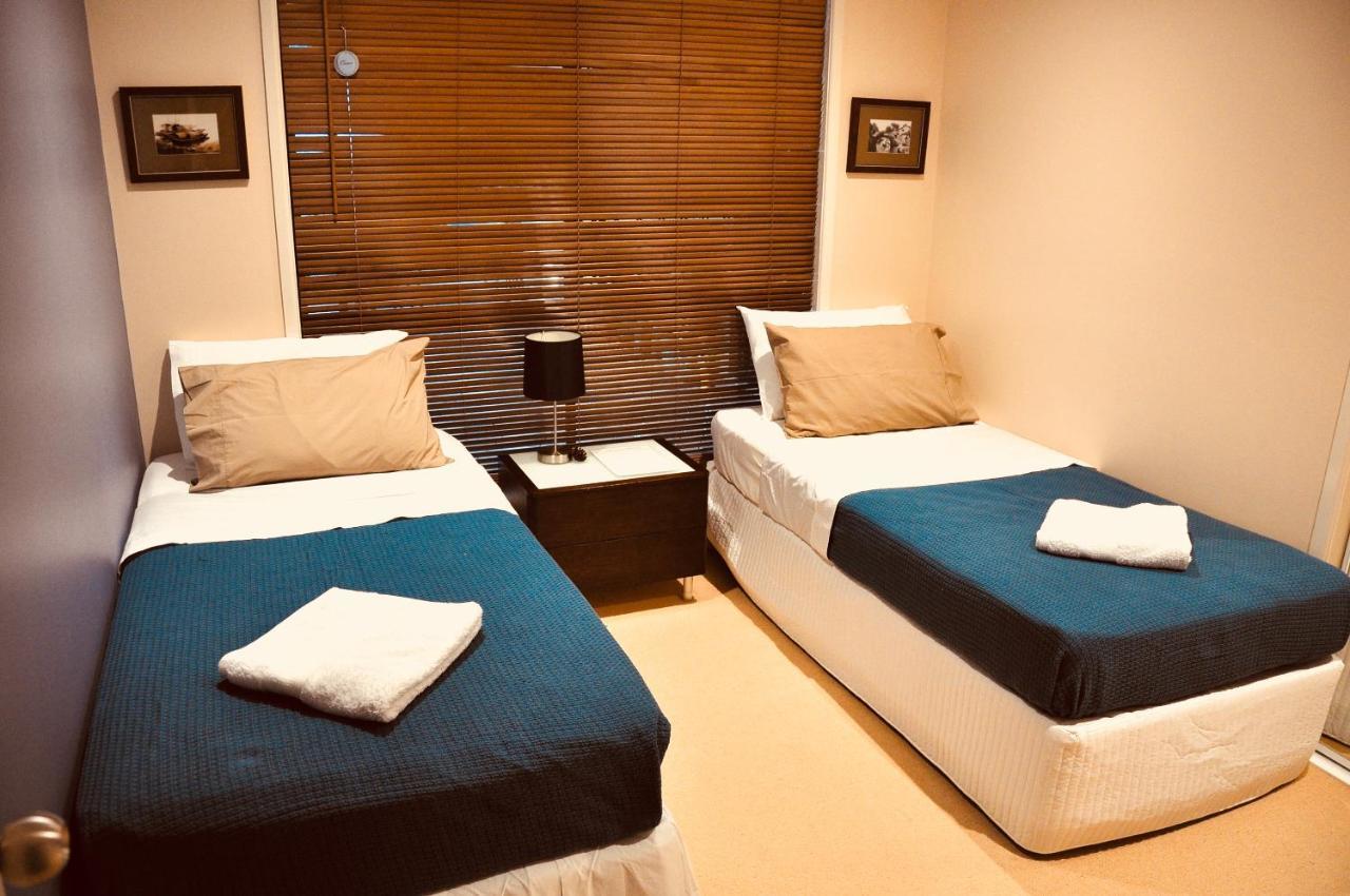 Tl Warmest Homestay Гоулд Коуст Екстериор снимка